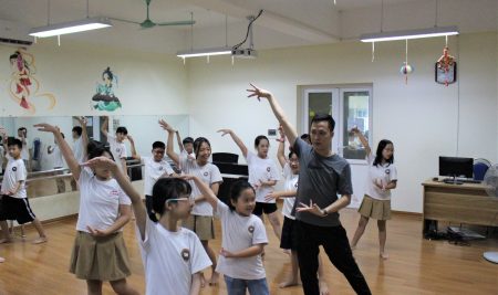 CLB DANCE TẠI VICSCHOOL – SÔI NỔI VÀ HÀO HỨNG!