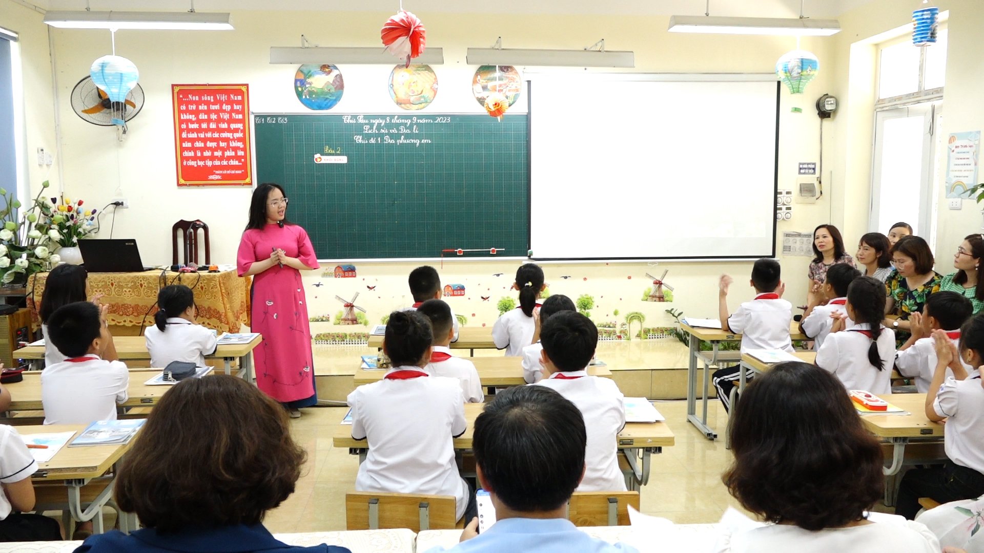 Thanh Oai – Thực hiện chuyên đề cấp Thành phố môn Lịch sử và Địa lý lớp 4 năm học 2023-2024
