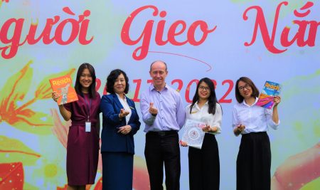 Victoria Group (các trường thành viên) hợp tác với NGL triển khai chương trình và đào tạo giáo viên