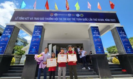 ĐỘI TUYỂN TIN HỌC TRẺ CỦA VICTORIA THĂNG LONG GIÀNH GIẢI THƯỞNG CAO NHẤT TẠI BẢNG D2 – HỘI THI TIN HỌC TRẺ TOÀN QUỐC NĂM 2022