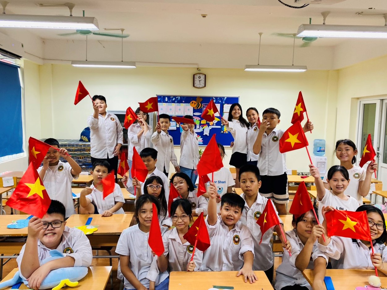 LOA LOA LOA! CHƯƠNG TRÌNH GIÁO DỤC KĨ NĂNG CÔNG DÂN VIC CHO VICSERS ĐÂY