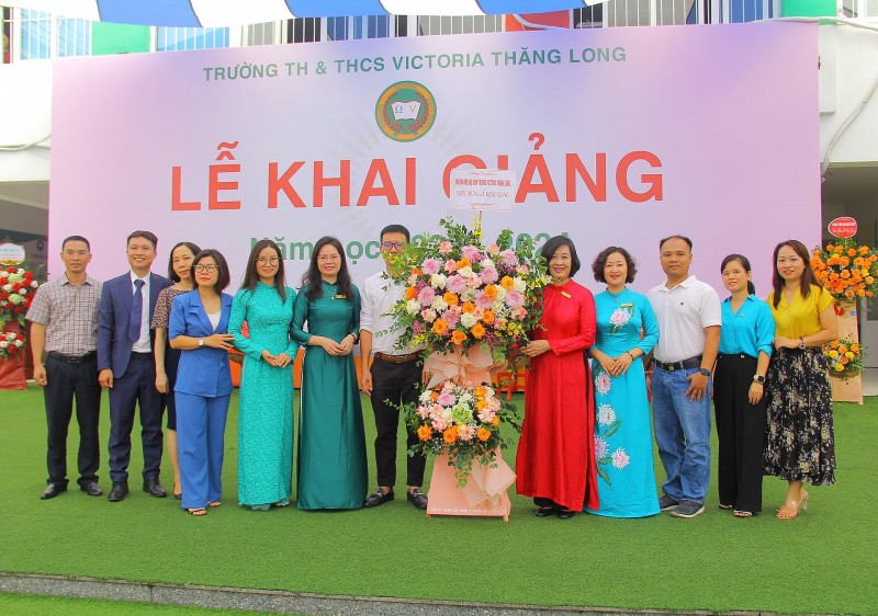 “Người thầy nghiêm khắc với học trò trước hết phải là người thầy mẫu mực và nghiêm khắc với chính mình”