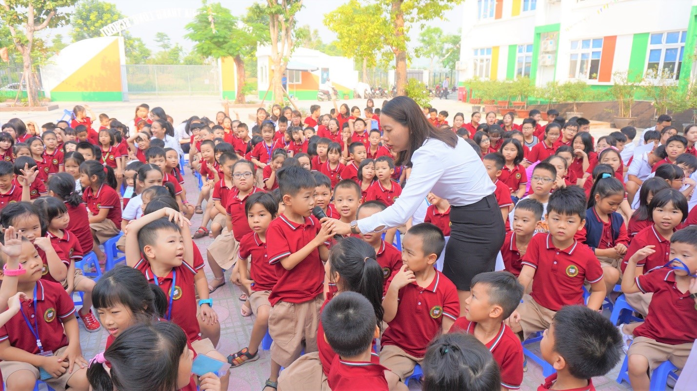 Hưởng ứng tháng ATGT tại Victoria Thăng Long