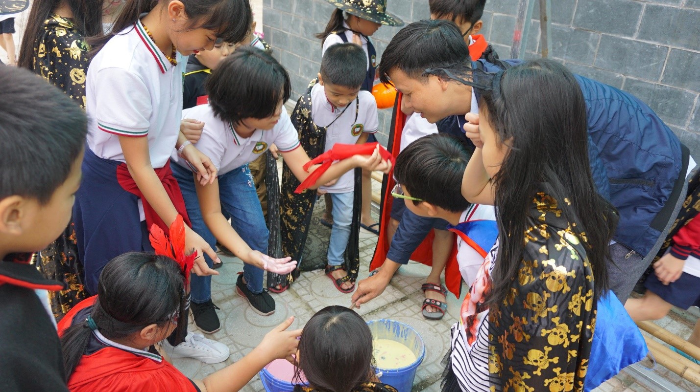 Halloween tại Victoria Thăng Long