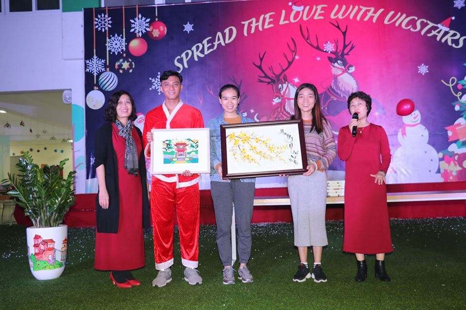 Giáng sinh đầu tiên tại Victoria Thăng Long