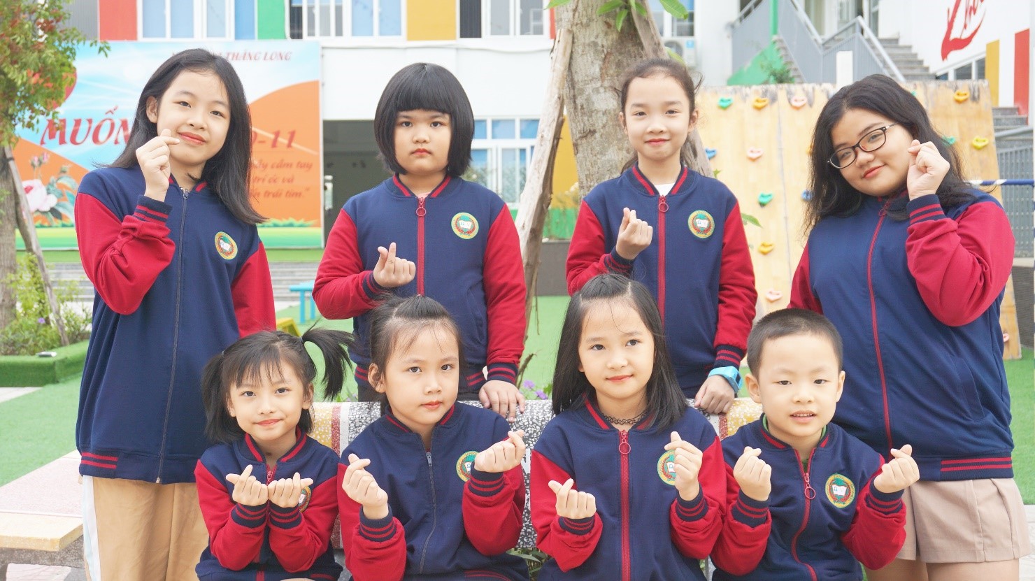 Mái trường mến yêu Victoria Thăng Long