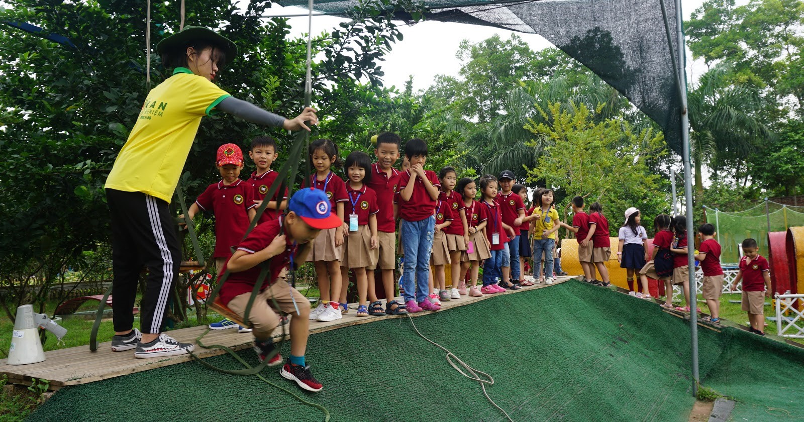 Học sinh Vicschool Dã ngoại tại trang trại giáo dục Vạn An