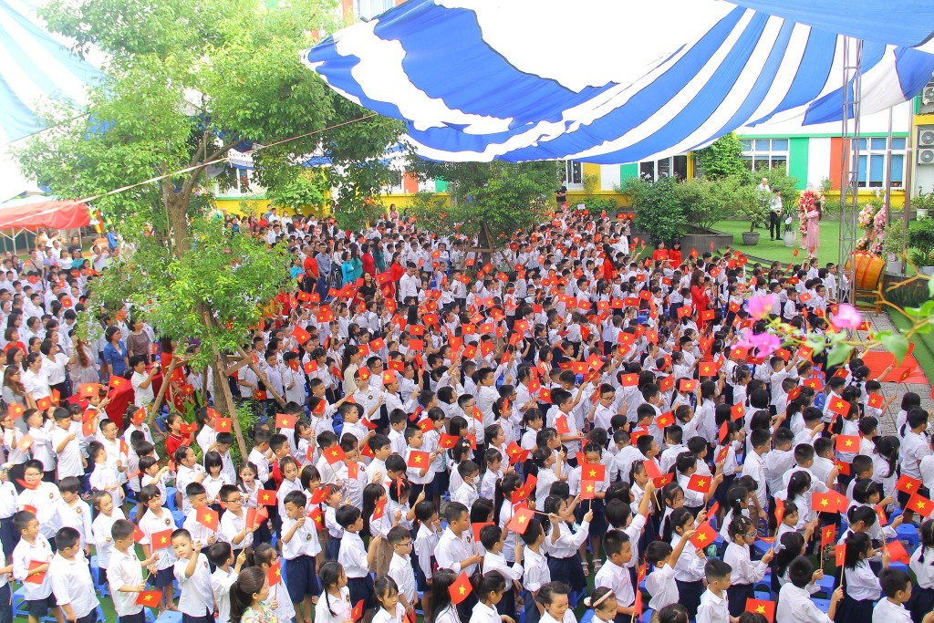 Thầy trò trường Victoria Thăng Long hân hoan khai giảng năm học 2023-2024